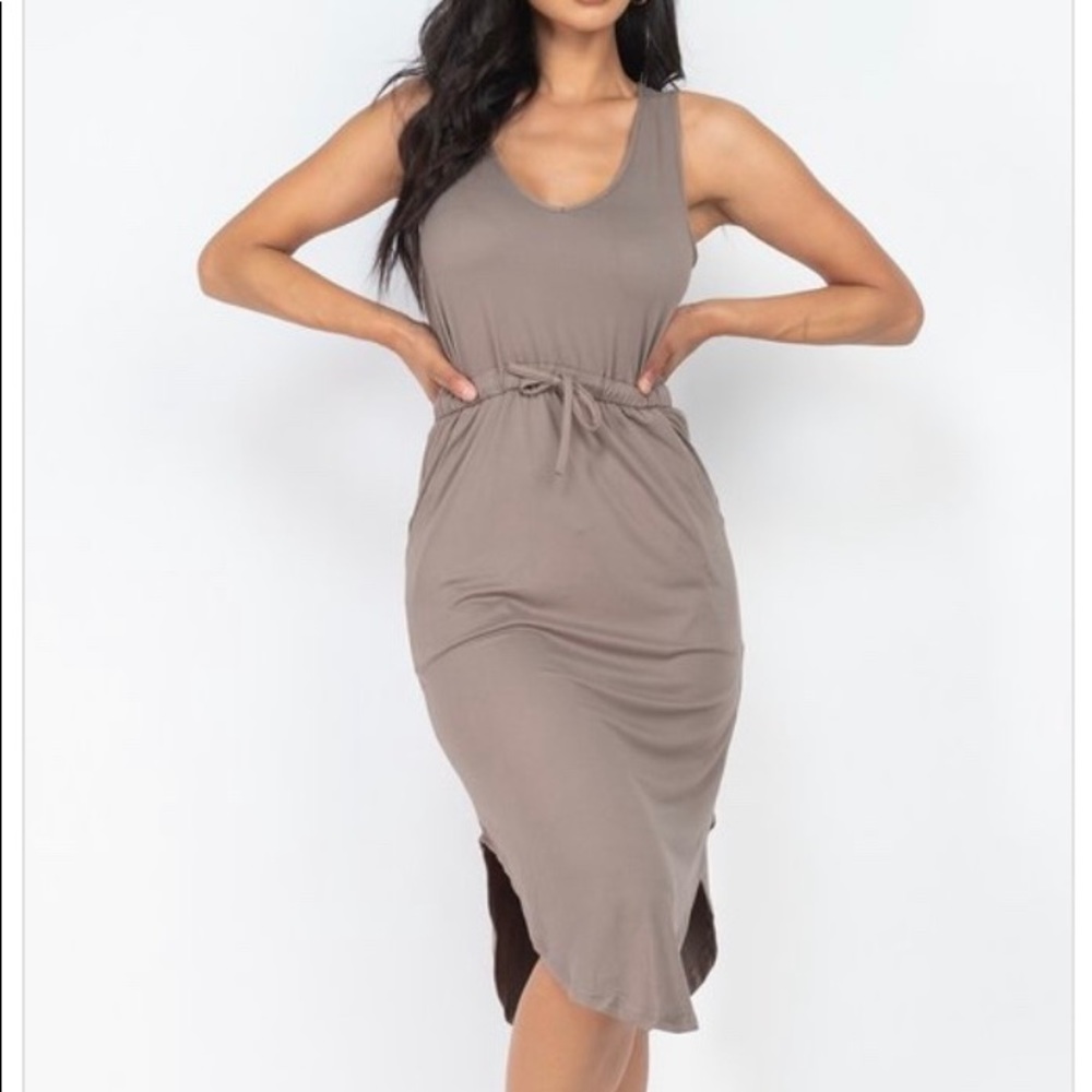 👗 Taupe T-Shirt Dress 👗